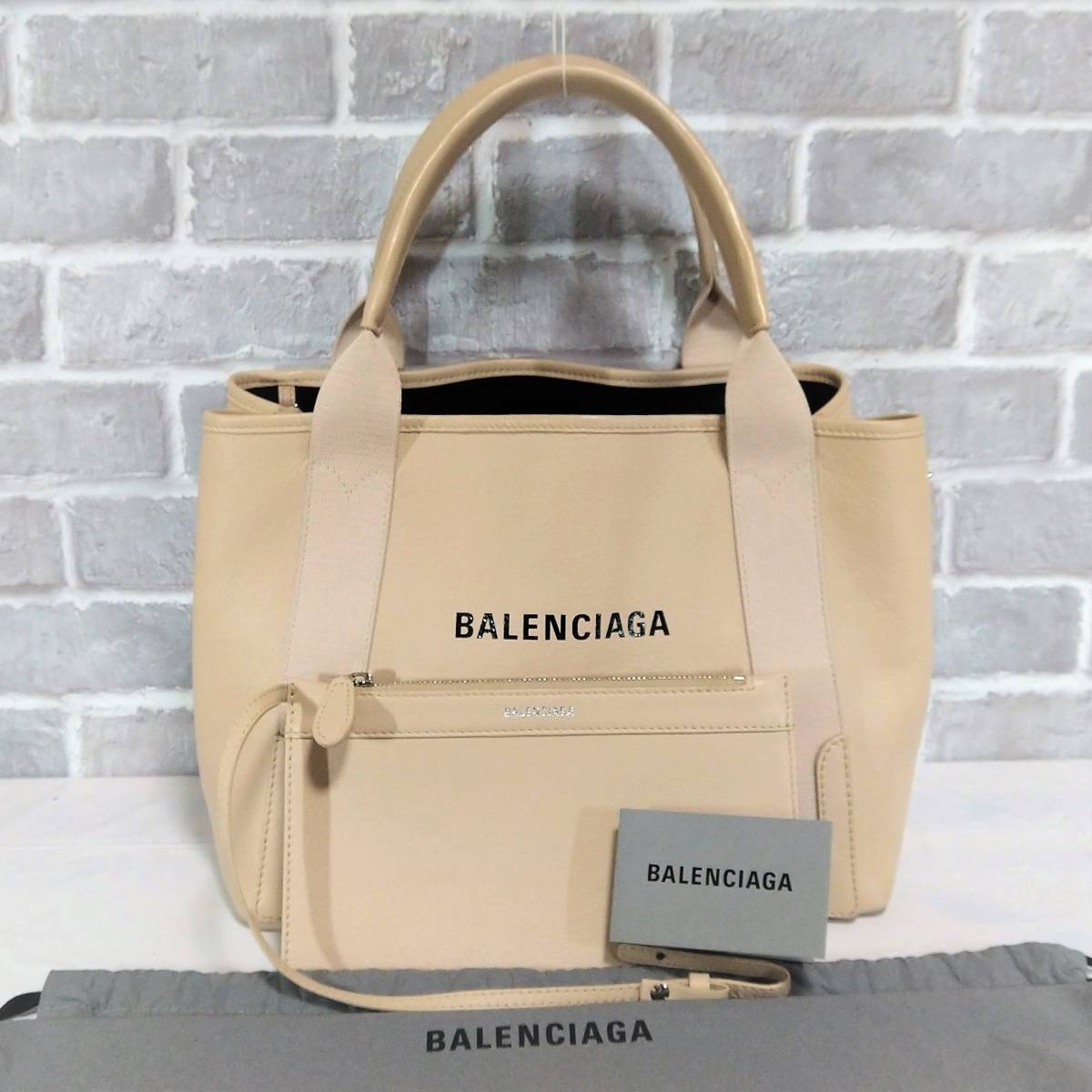 最終価格【美品】BALENCIAGAバレンシアガ ネイビーカバスS ハンドバッグ-