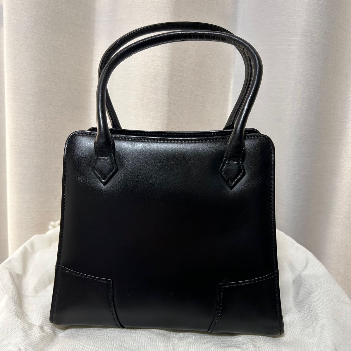 希少美品 Vivienne Westwood ハンドバッグ プレーン オーブ 黒 廃盤品 