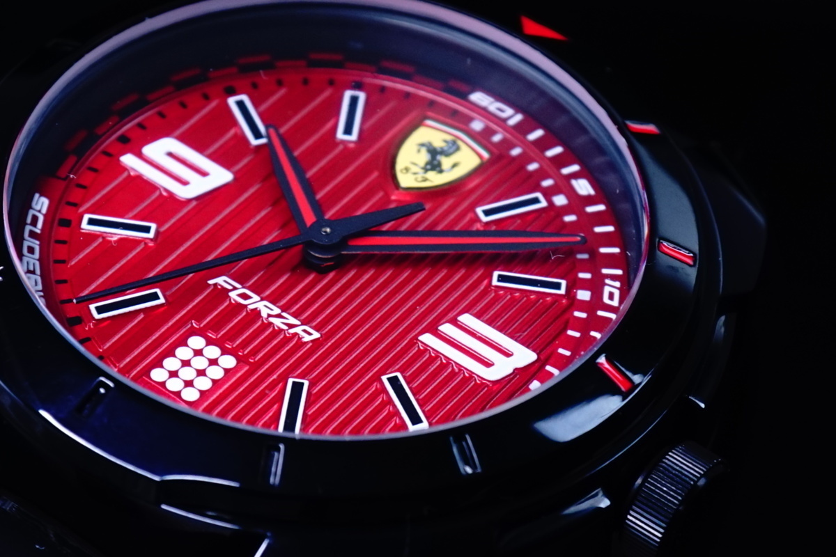 1円×2本 SCUDERIA FERRARI【スクーデリア・フェラーリ】FERRARI公式腕時計/新品本物美しすぎるBLACK×RED/REDLEVウレタンベルト_画像6