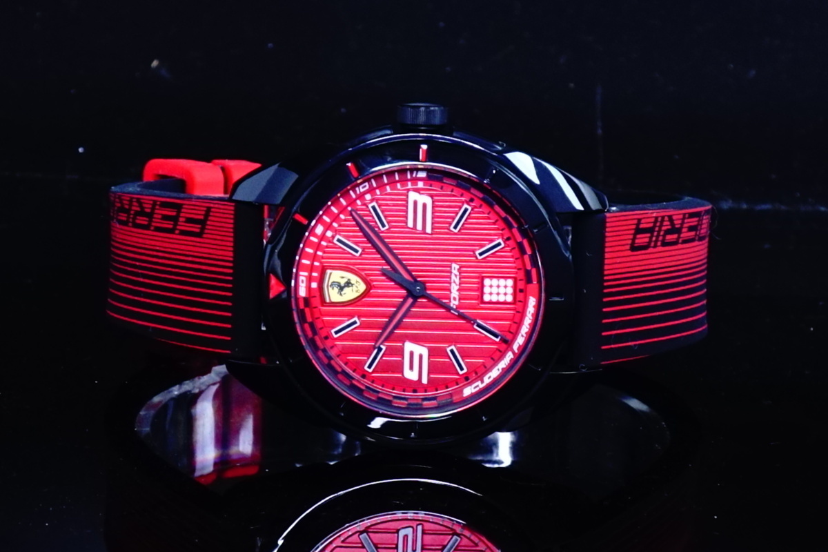 1円×2本 SCUDERIA FERRARI【スクーデリア・フェラーリ】FERRARI公式腕時計/新品本物美しすぎるBLACK×RED/REDLEVウレタンベルト_画像10