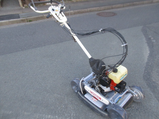 オーレック自走式草刈機スパイダーモアSP850A、4WD= オーレック自走式草刈機スパイダーモアSP850A、4WD=