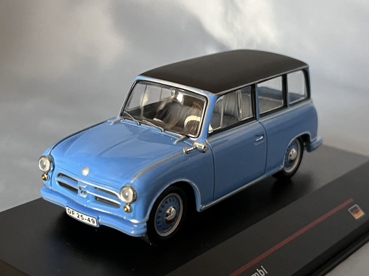 istモデル製　　AWZ P70 Kombi 1957年 1/43_画像1