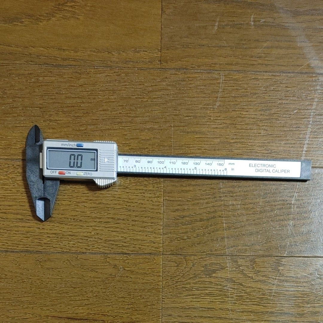 特別セール品 デジタルノギス 150ミリ 電池付 測定工具 150mm DIY 軽量