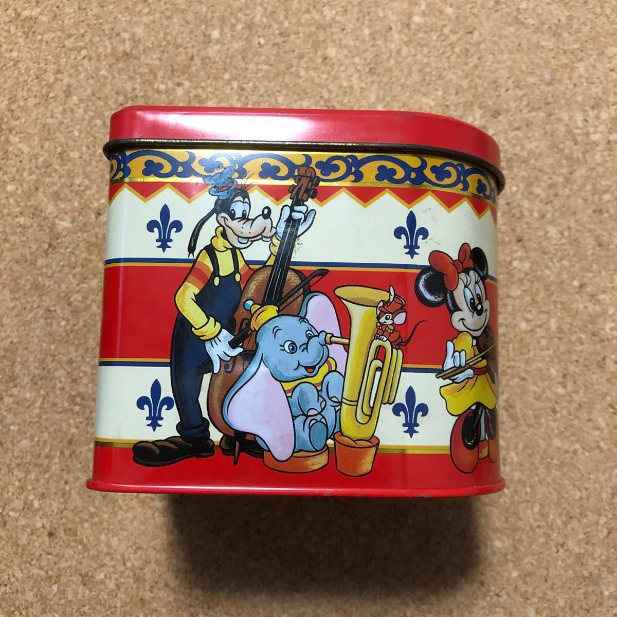 東京ディズニーランド レトロクッキー缶|Yahoo!フリマ(旧 東京ディズニーランド レトロクッキー缶|Yahoo!フリマ(旧