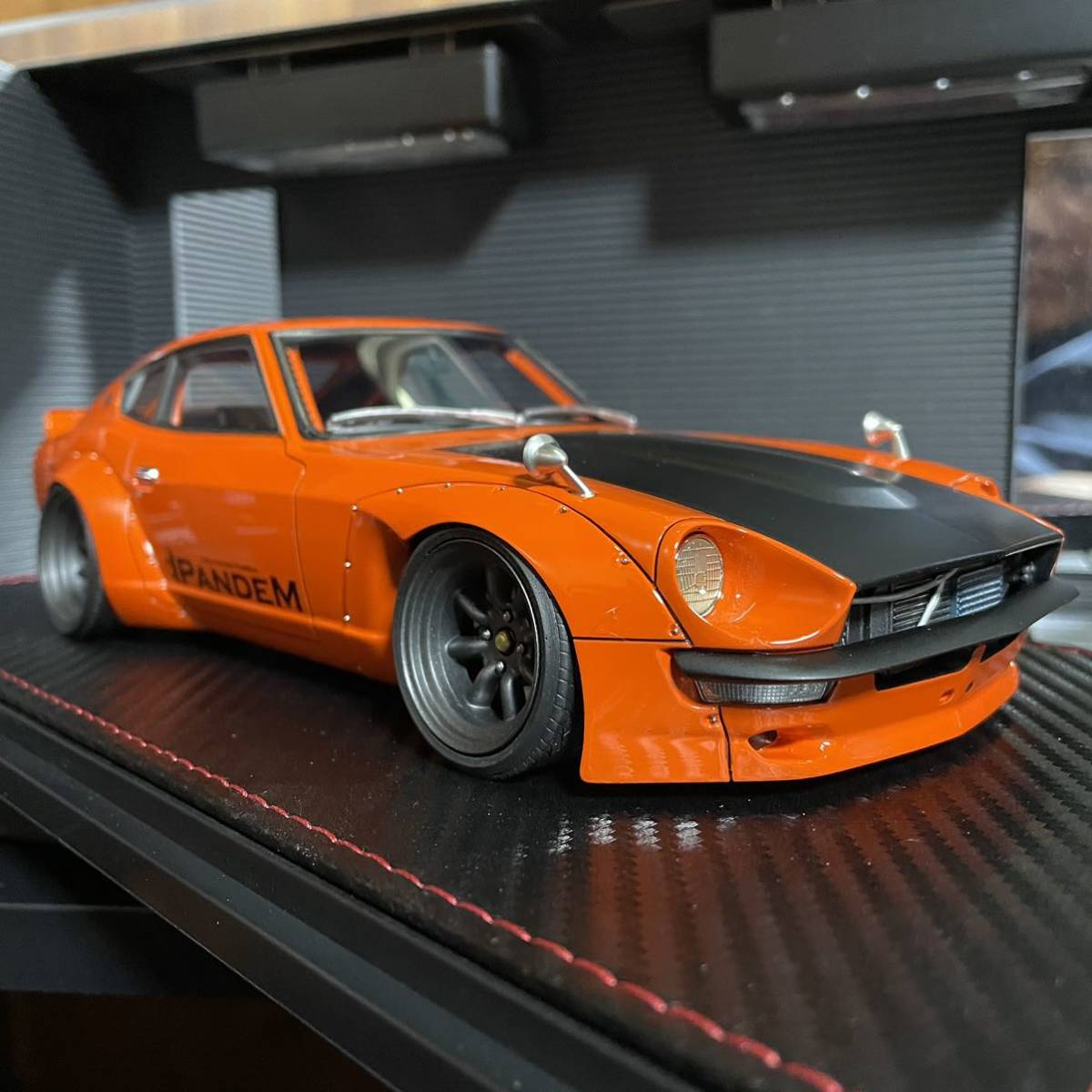  очень редкий! новый товар зажигание модель 1/18 PANDEM S30 Z orange 