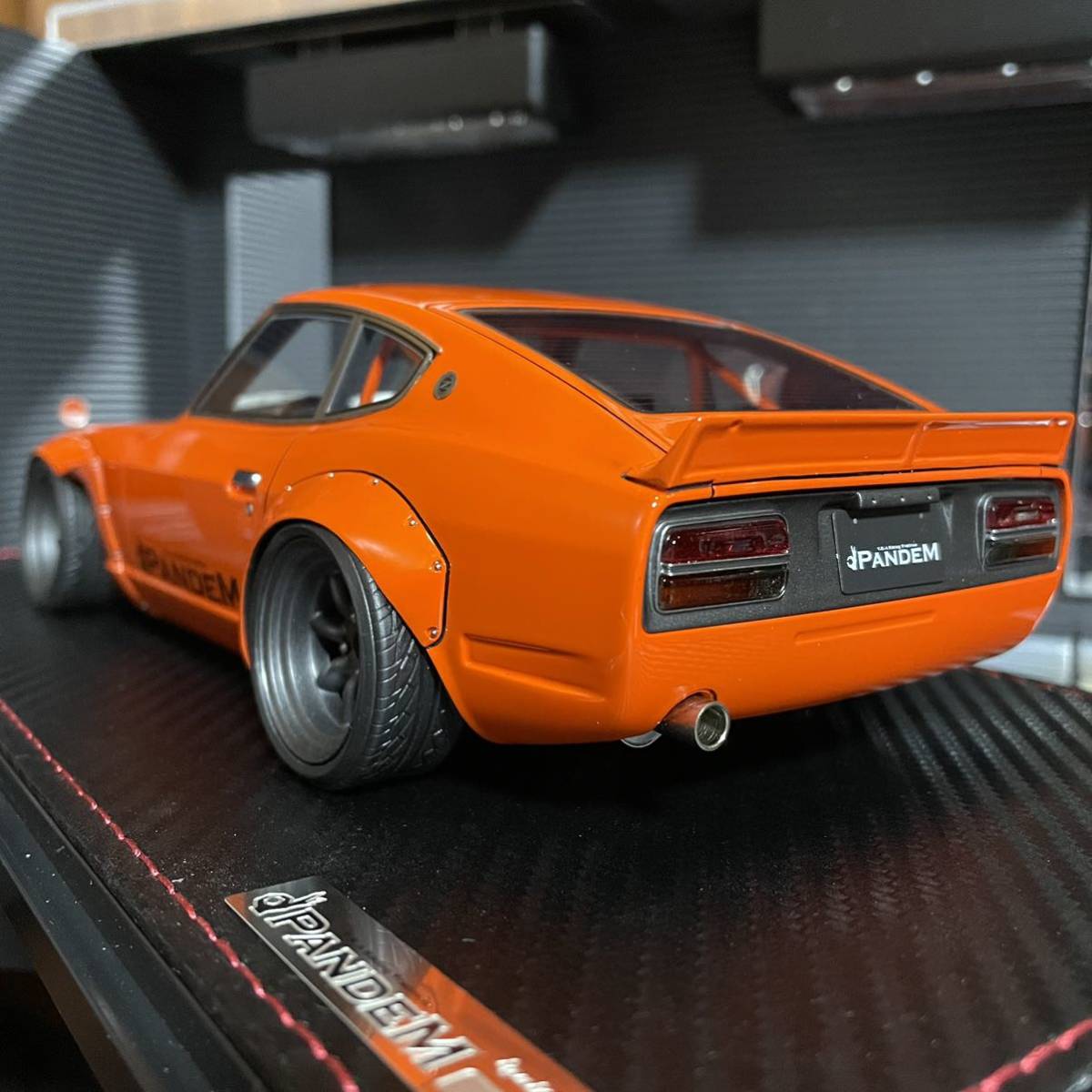  очень редкий! новый товар зажигание модель 1/18 PANDEM S30 Z orange 