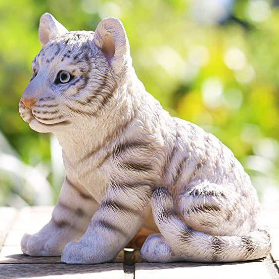 置物 虎 人気 お洒落 オブジェ 白虎 かっこいい 可愛い 屋外 プレゼント ホワイト 卓上 動物 置き物 高級感 開運 猫 ネコ かわいい トラ