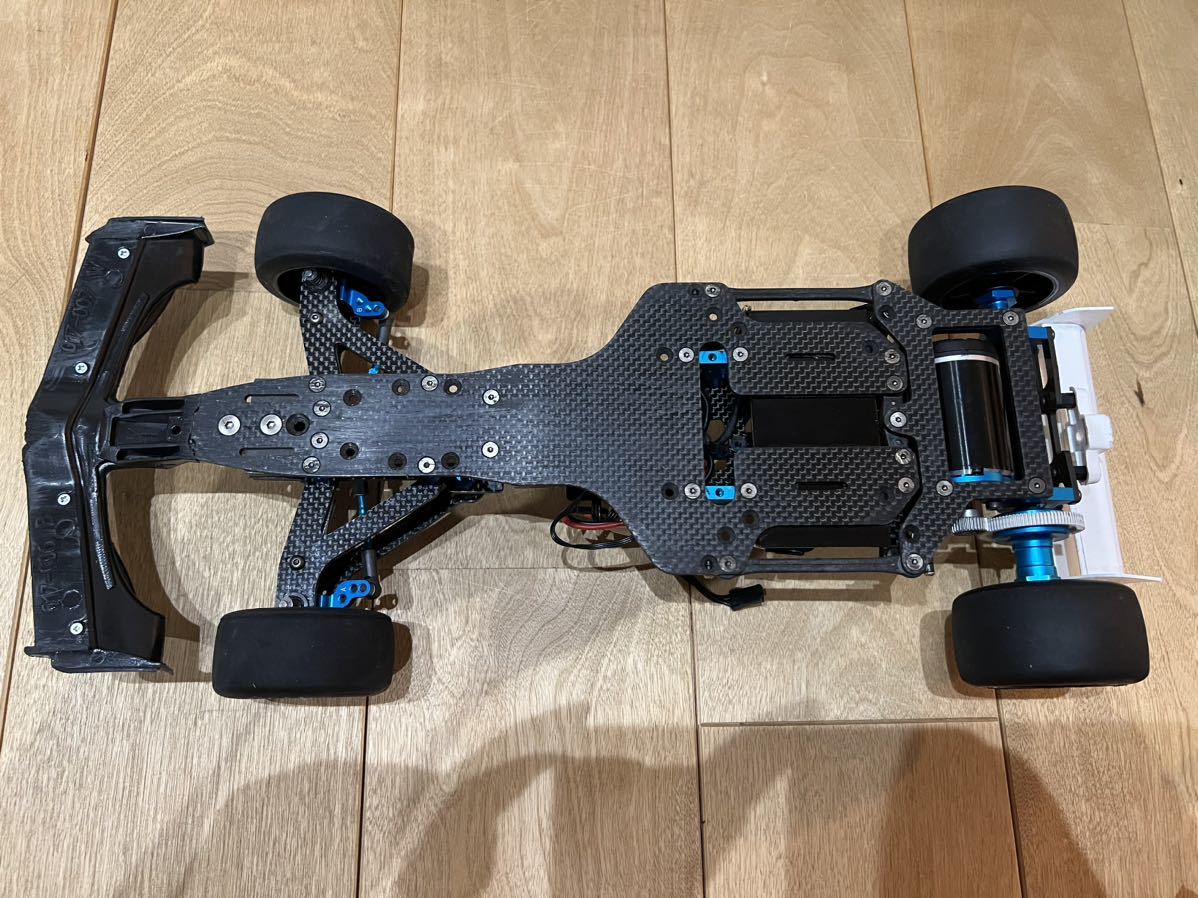 Yahoo!オークション - タミヤ F1 TRF103 メカ付 付属品多数 中古