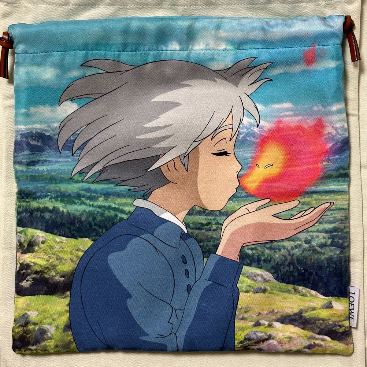 ロエベ ハウルの動く城 ソフィーとカルシファー ドローストリング