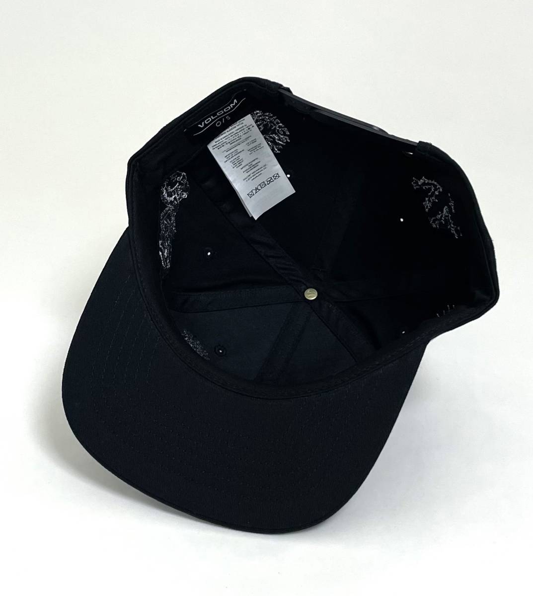 VOLCOM ボルコム D5542201BLK② キャップ Cap 帽子 キャンバス素材 ブラック色 刺繍の珍しいデザイン 派手 ヴォルコム 新品 即決 送料無料_画像8