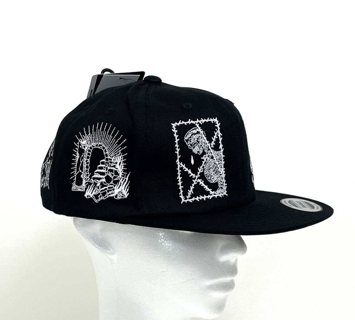 VOLCOM ボルコム D5542201BLK③ キャップ Cap 帽子 キャンバス素材 ブラック色 刺繍の珍しいデザイン 派手 ヴォルコム 新品 即決 送料無料_画像3