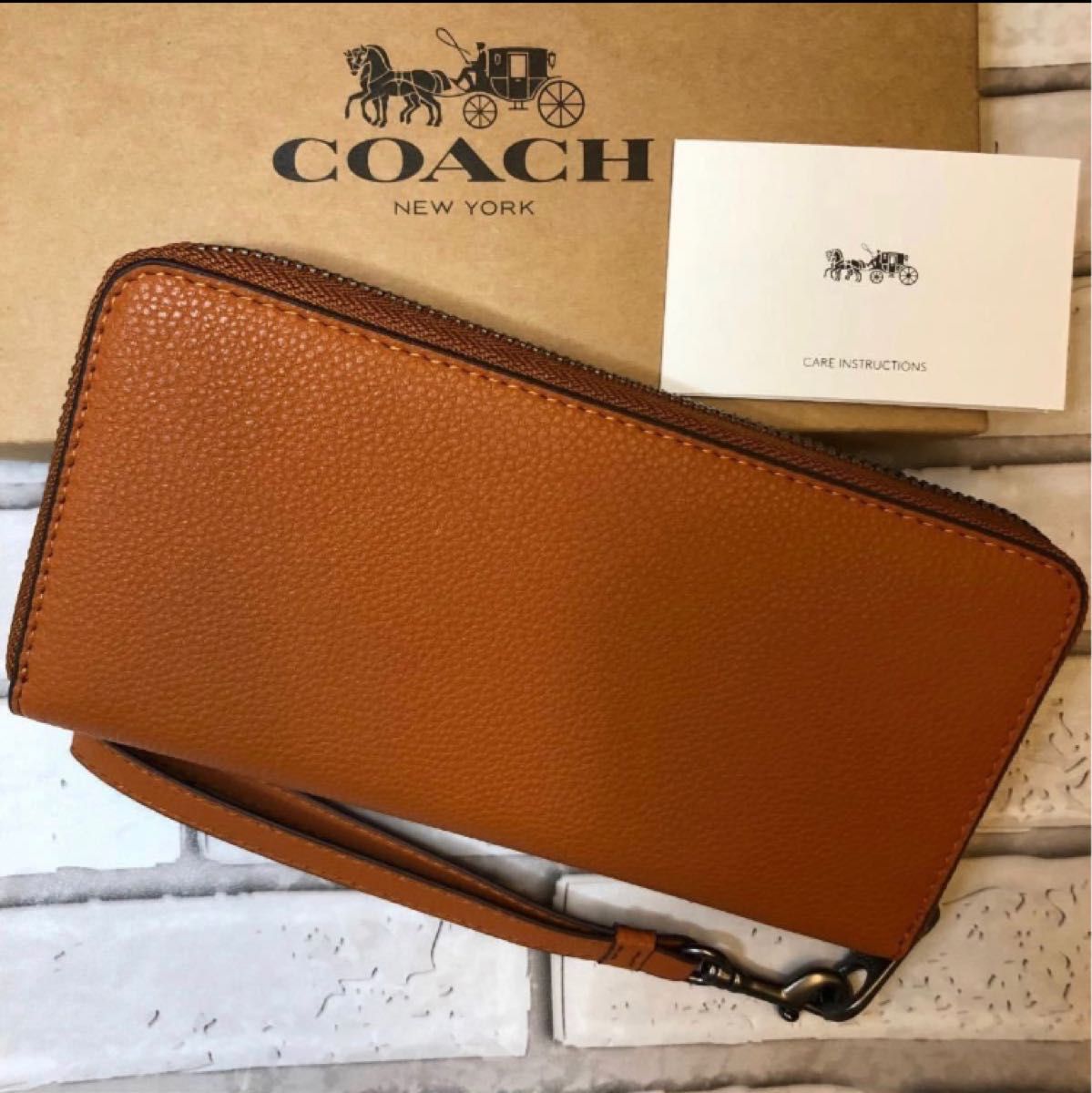 【新品・美品】コーチ COACH ラウンドファスナー ストラップ付き 長財布