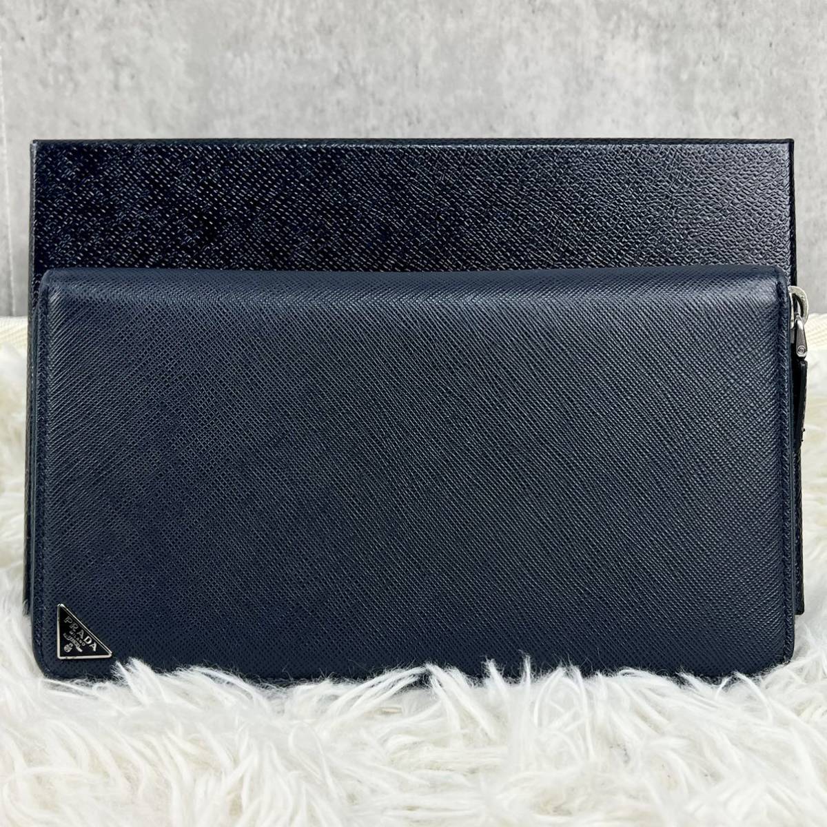 1円【未使用級 最高級】PRADA プラダ サフィアーノレザー 三角プレート