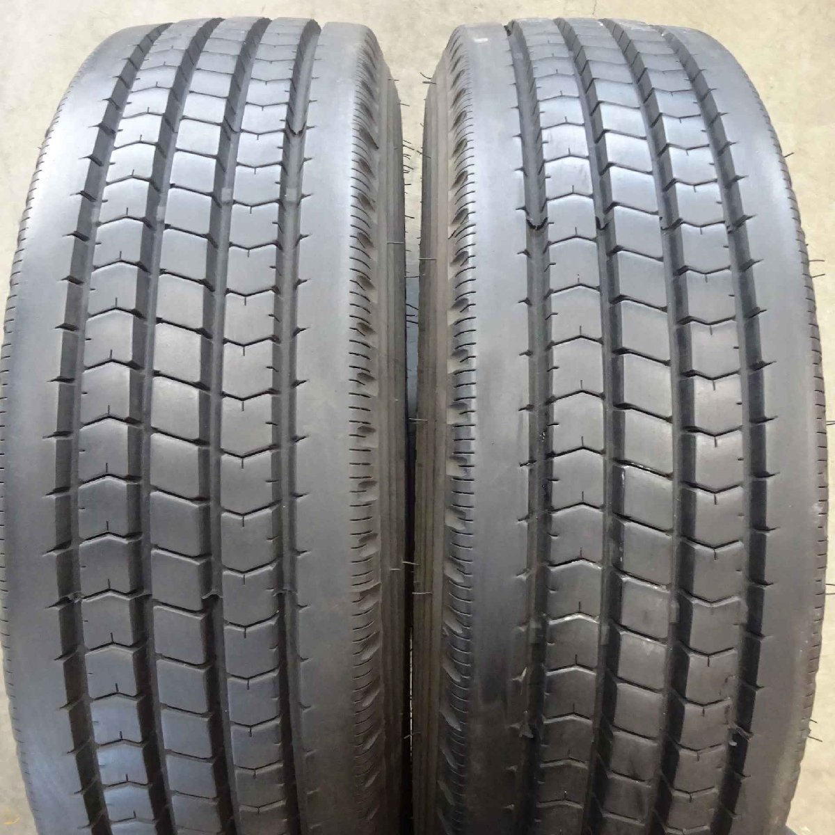 夏 4本SET 会社宛 送料無料 215/70R17.5 123/121 LT ブリヂストン R170
