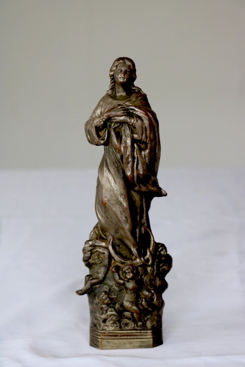 †「 聖母無原罪の御宿り」鋳物の像/フランスのアンティーク †