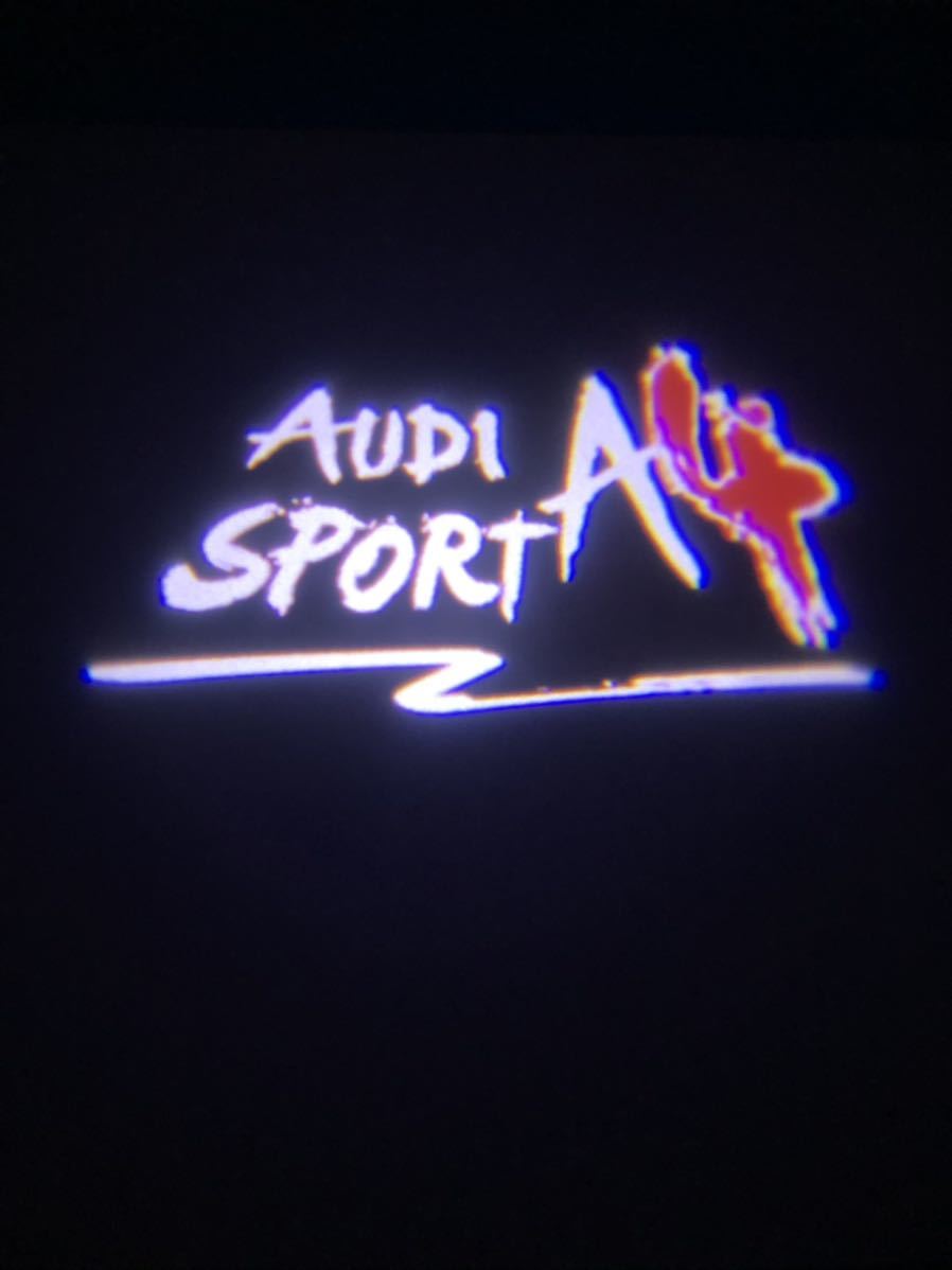 アウディ Audi A4カーテシランプ【Z130】_画像1