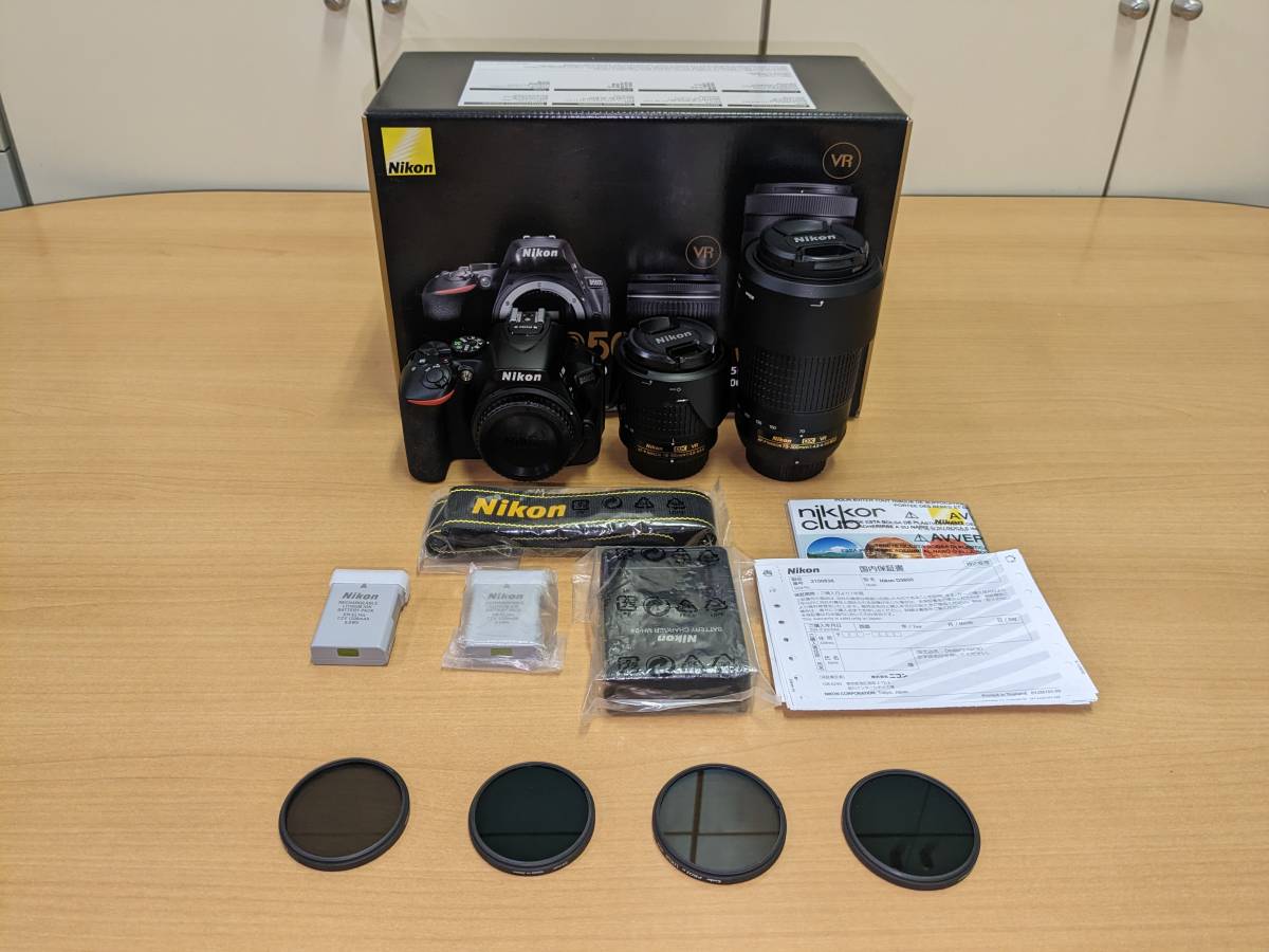 つけていま Nikon(ニコン) デジタル一眼レフカメラ D5600 ダブルズーム