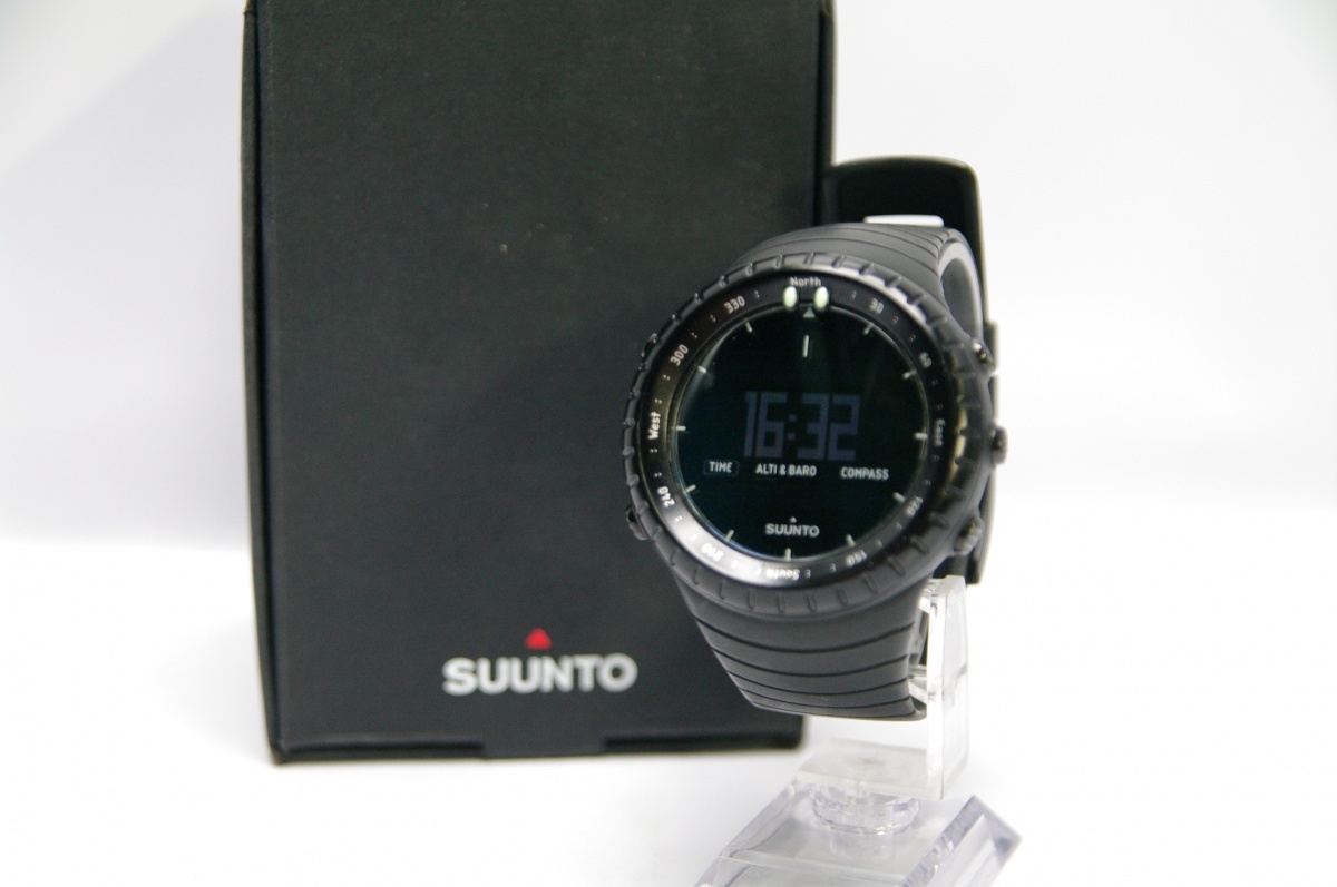 半額SALE☆ スント SUUNTO 1* コア コンパス 高度気圧 CORE 中古品