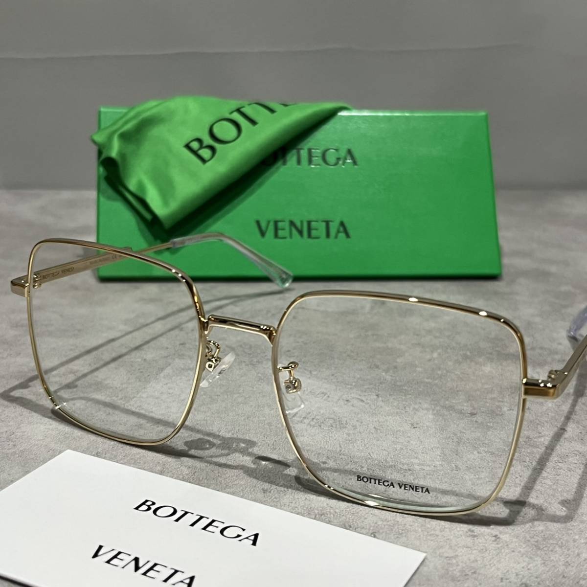新古品・未使用品 BOTTEGA VENETA ボッテガ・ヴェネタ BV1110O BV 1110 O 002 イタリア製 サングラス メガネ 眼鏡 メンズ レディース