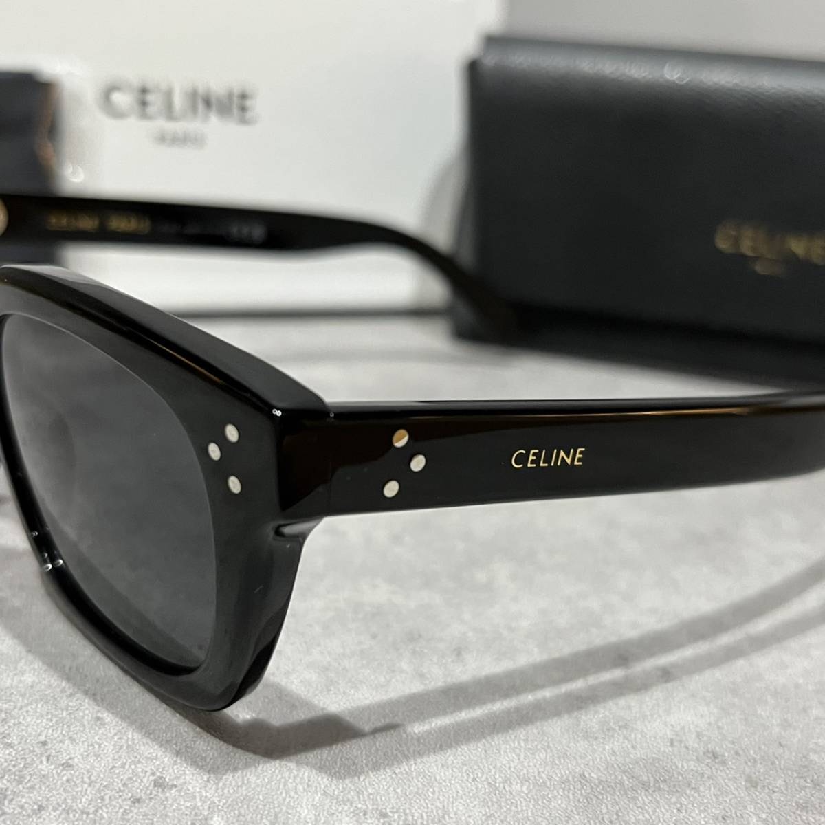 新古品・未使用品 CELINE PARIS セリーヌ CL40232I CL 40232 I 01a