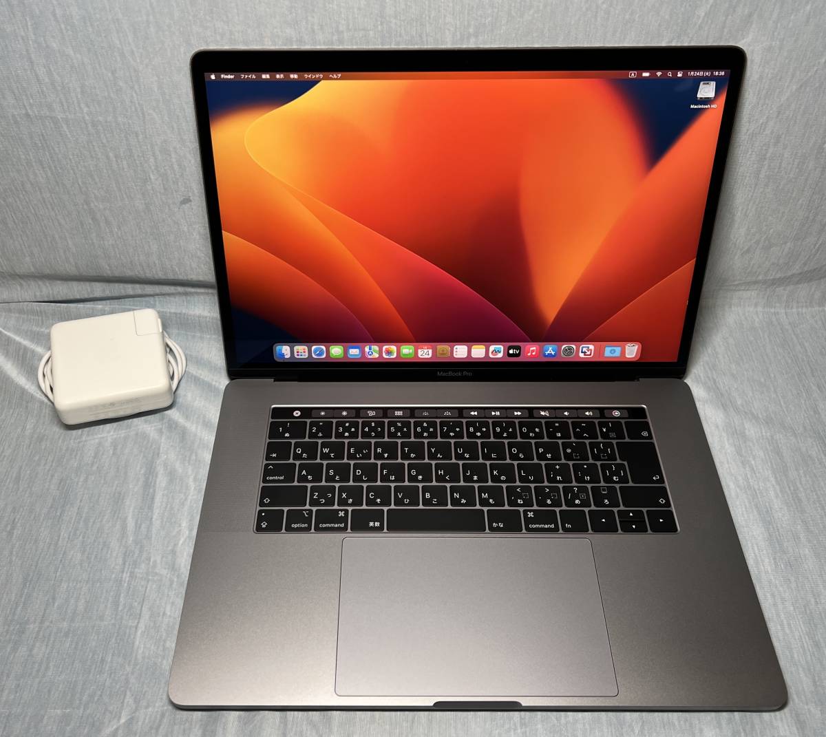 超美品 MacBookPro Retina 15インチ 2018 Core i7 2.2GHz/16GB/AppleSSD 256G/Radeon Pro 555X 4G/Windows 11 Pro/Office 2021