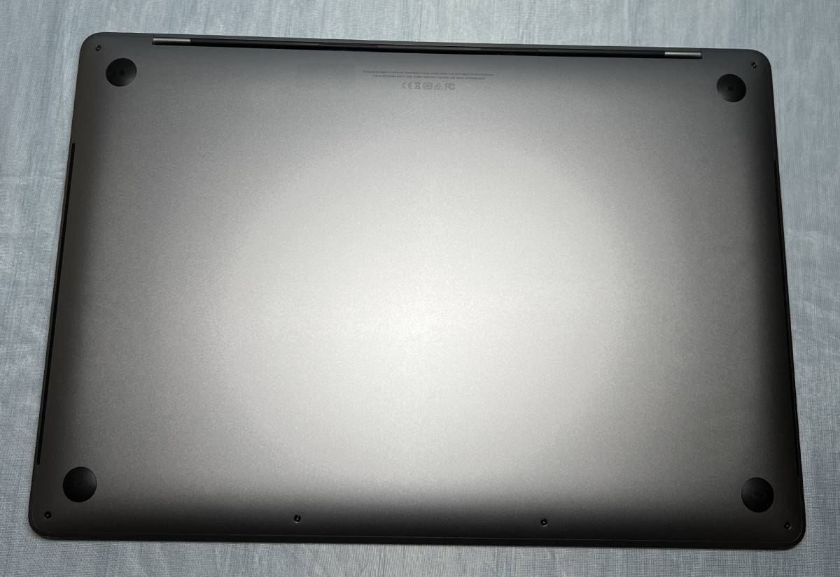 超美品 MacBookPro Retina 15インチ 2018 Core i7 2.2GHz/16GB/AppleSSD 256G/Radeon Pro 555X 4G/Windows 11 Pro/Office 2021