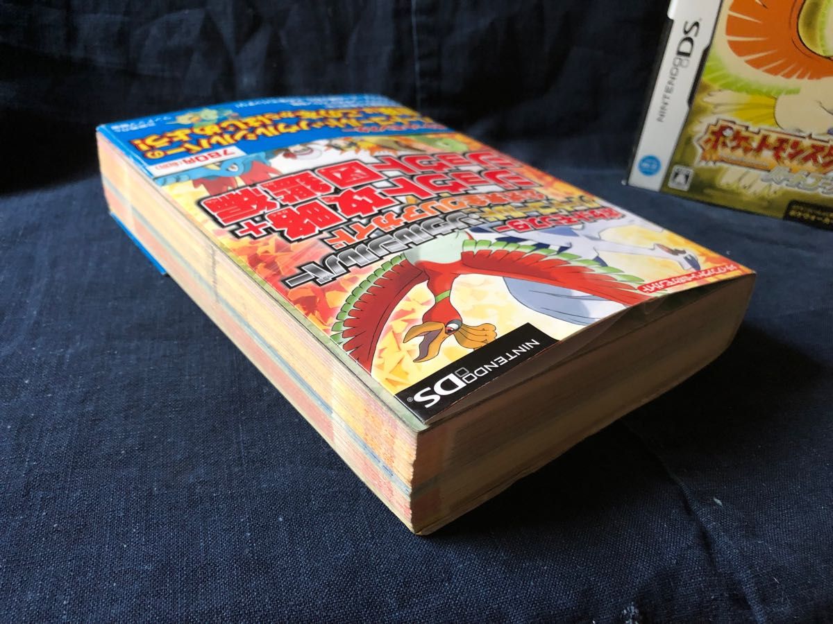 Nintendo任天堂『ポケットモンスター　ハートゴールド』DSソフト　ポケウォーカー　説明書・箱付　攻略本　2009年製　良品