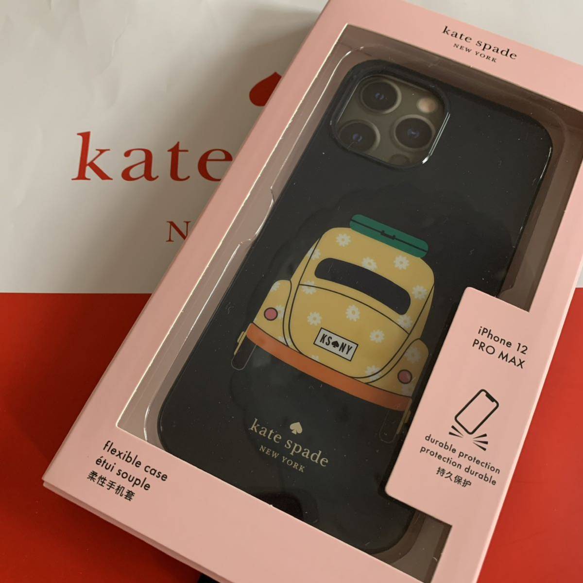 ★新品！ケイトスペード/デイジー柄イエローの車が可愛い♪iPhone12 pro　max ケース　K6422　プレゼントに　kate spade new york　_画像1