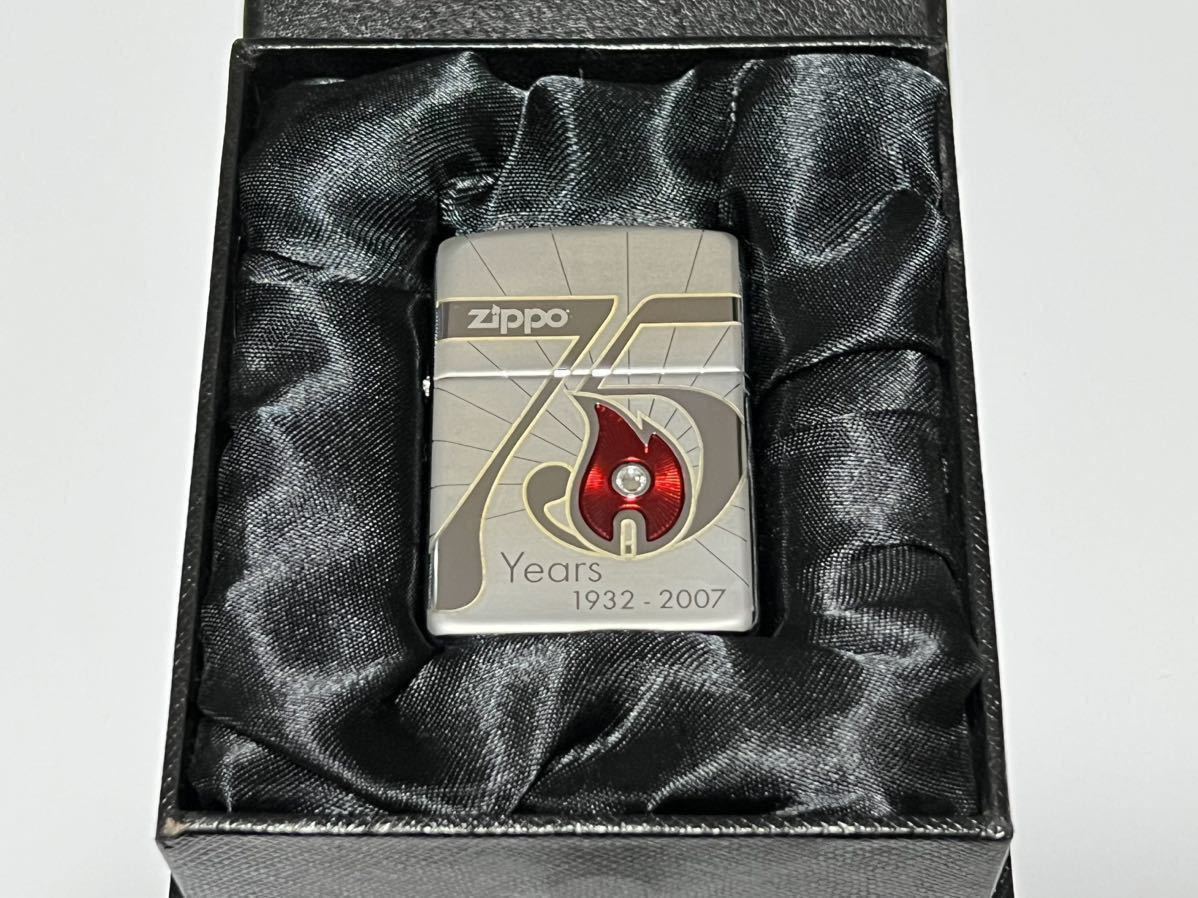 【未使用品】ZIPPO ジッポー Armor Case アーマーケース 75Years 1932-2007 JPN 1or4,000 日本限定 スワロフスキー付き 2007年 A刻印_画像1