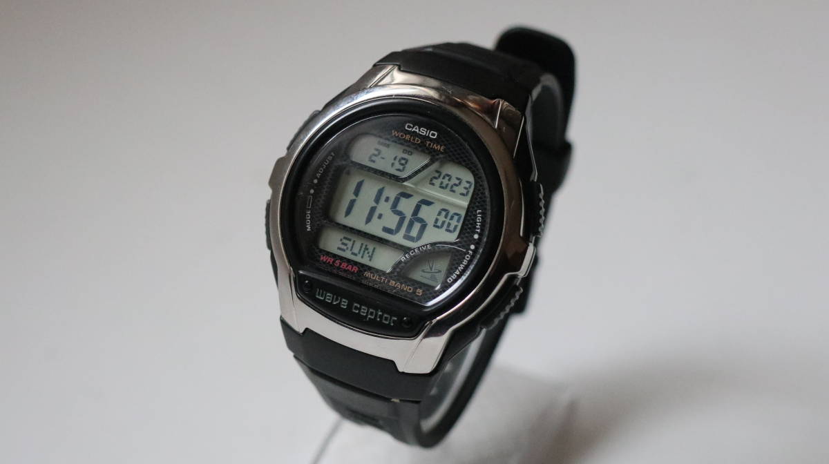 未使用に近い中古美品　CASIO 電波時計 カシオ WV-58J 防水 腕時計_画像1