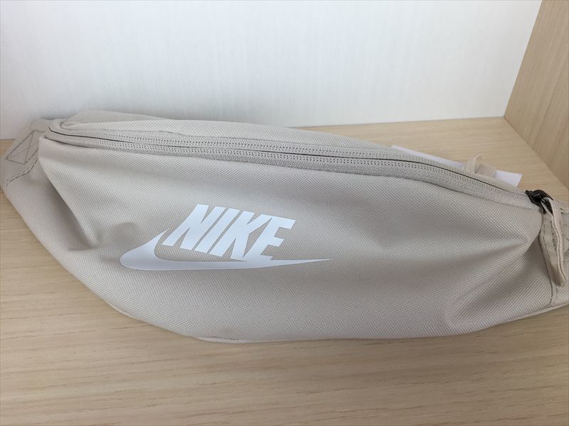 NIKE（ナイキ） ヘリテージ ヒップパック BA5750-104 ショルダーバック ウエストバック バック 新品 (57)_画像1