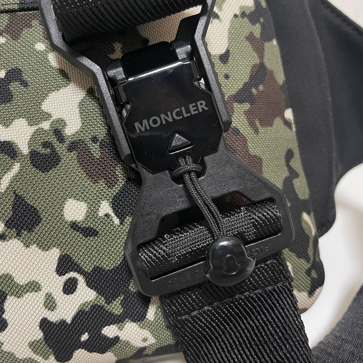 MONCLER ボディバッグ ARGENS BELTBAG ウエストバッグ む め も
