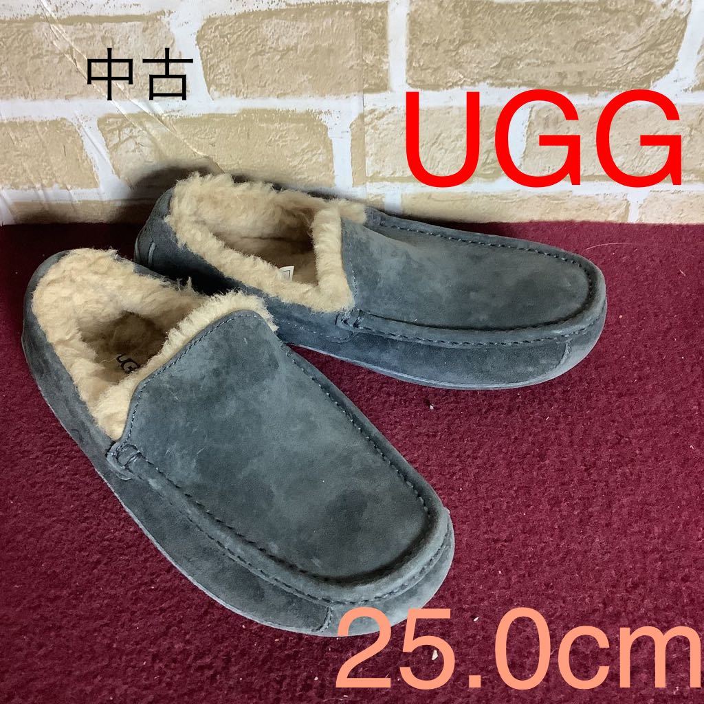 【売り切り!送料無料!】A-280 UGGモカシン!25.0cm!グレー!黒!内側ボア!暖かい!冬!履き心地いい!アグモカシン!スリッポン!_画像1