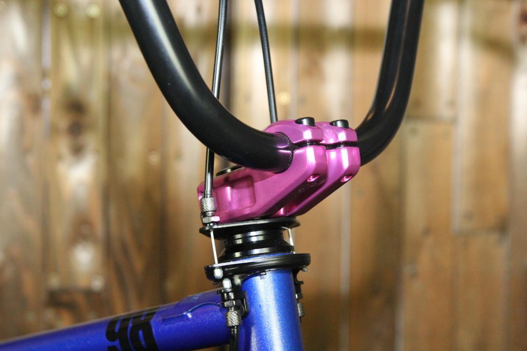 自転車　BMX ストリート Colony Premise BLUE PINK ジャイロ＋４ペグ 即決　送料無料　新品未使用_画像6