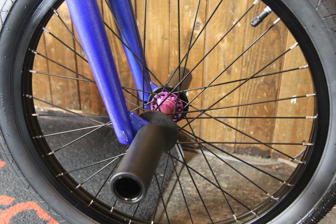 自転車　BMX ストリート Colony Premise BLUE PINK ジャイロ＋４ペグ 即決　送料無料　新品未使用_画像8