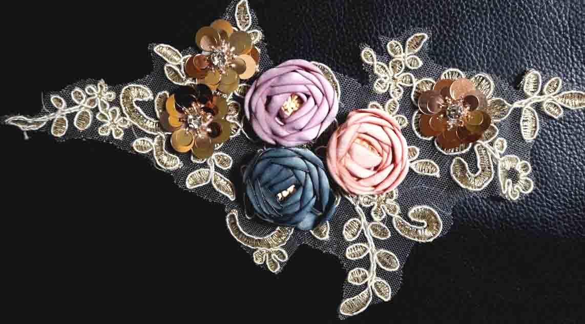 MK77⑪新品 豪華(1枚)椿の花の蕾 立体レース刺繍モチーフ MK77⑪新品 豪華(1枚)椿の花の蕾 立体レース刺繍モチーフ