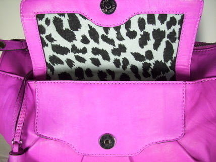 [ discount un- possible ]BETSEY JOHNSON ( Betsey Johnson ) leather bag * pink 