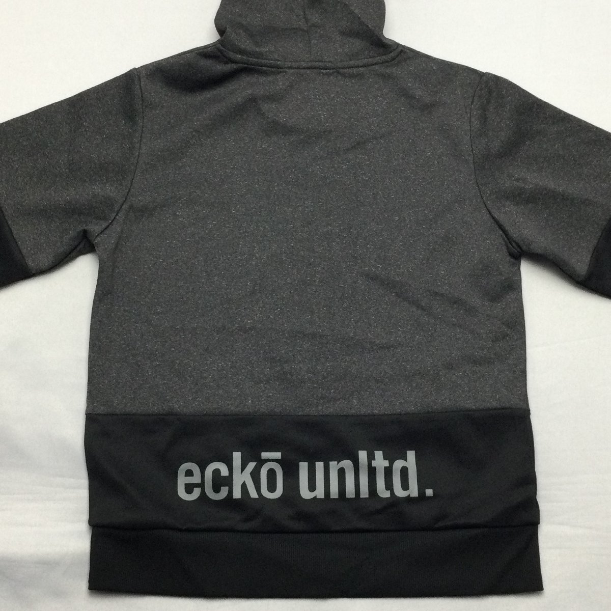 【送料無料】【新品】ecko unltd. ジュニアパーカーカットソー　140 　 チャコールグレー★ECK2278_後