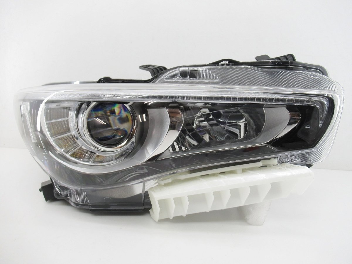 日産 スカイライン V37 LEDヘッドライト・右-