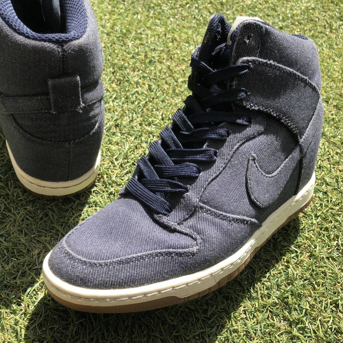 美品22.5 NIKE DUNK SKY HI ESSENTIAL ナイキ ダンク スカイ ハイ エッセンシャル HT919_画像2