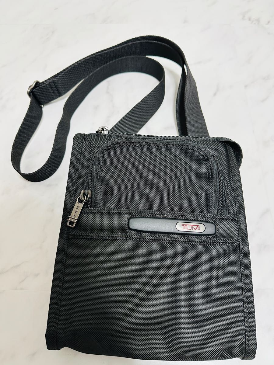 高速配送TUMI ポケットバッグ スモール 美品