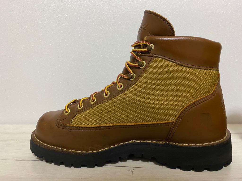良品☆美品☆白タグ Danner ダナーライト ブーツ 30420Xゴアテックス