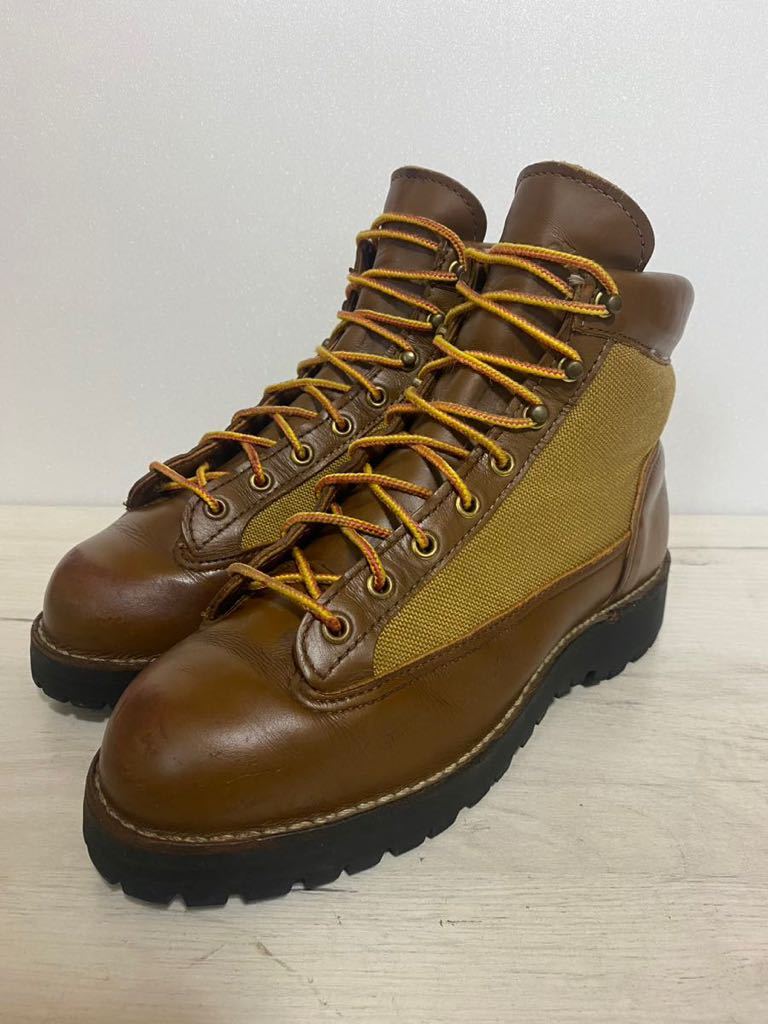 消費税無し 白タグ初期モデル 美品良品 白タグ Danner ダナーライト