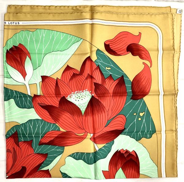 500円引きクーポン】 エルメス HERMES スカーフ カレ90 蓮の花