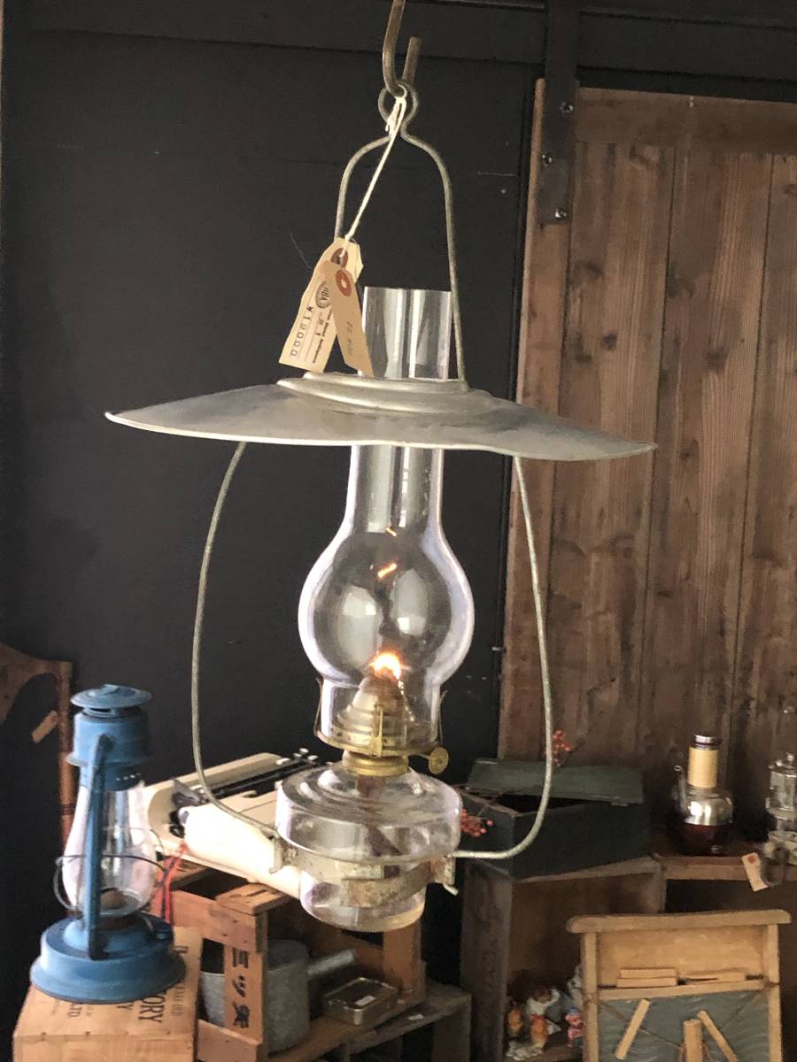 （Nz02143）アンティーク　灯油ランプ　アルミ傘