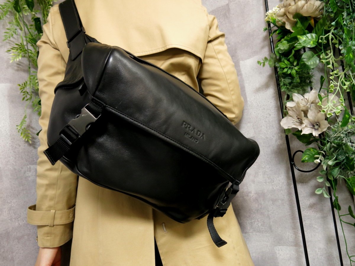 それまでの】 ○超美品○PRADA プラダ○メンズ○ロゴ型押し○カーフ