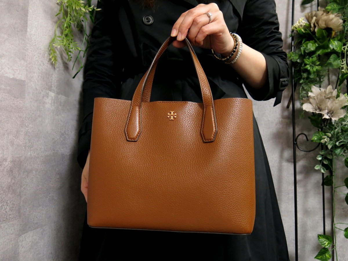 超美品 新品同様 TORY BURCH トリーバーチ カーフ レザー 本革 トート バッグ キャメル ゴールド金具 ロゴ 腕掛け Js34087
