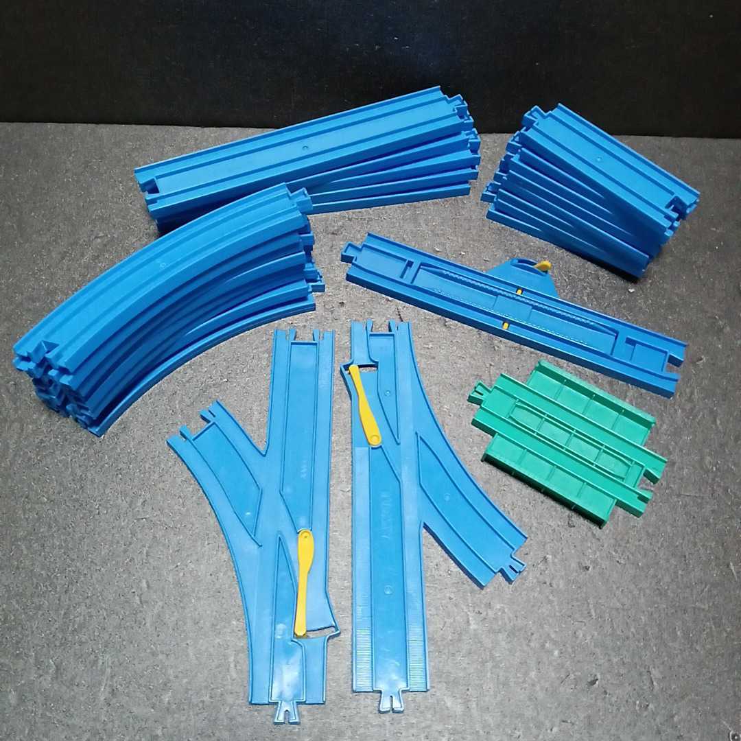 * Plarail [ bending line rail 8ps.@* direct line rail 5ps.@*1/2 direct line 8ps.@* Turn au trail 2 ps * Stop rail 1 pcs * garter . 1 pcs ]