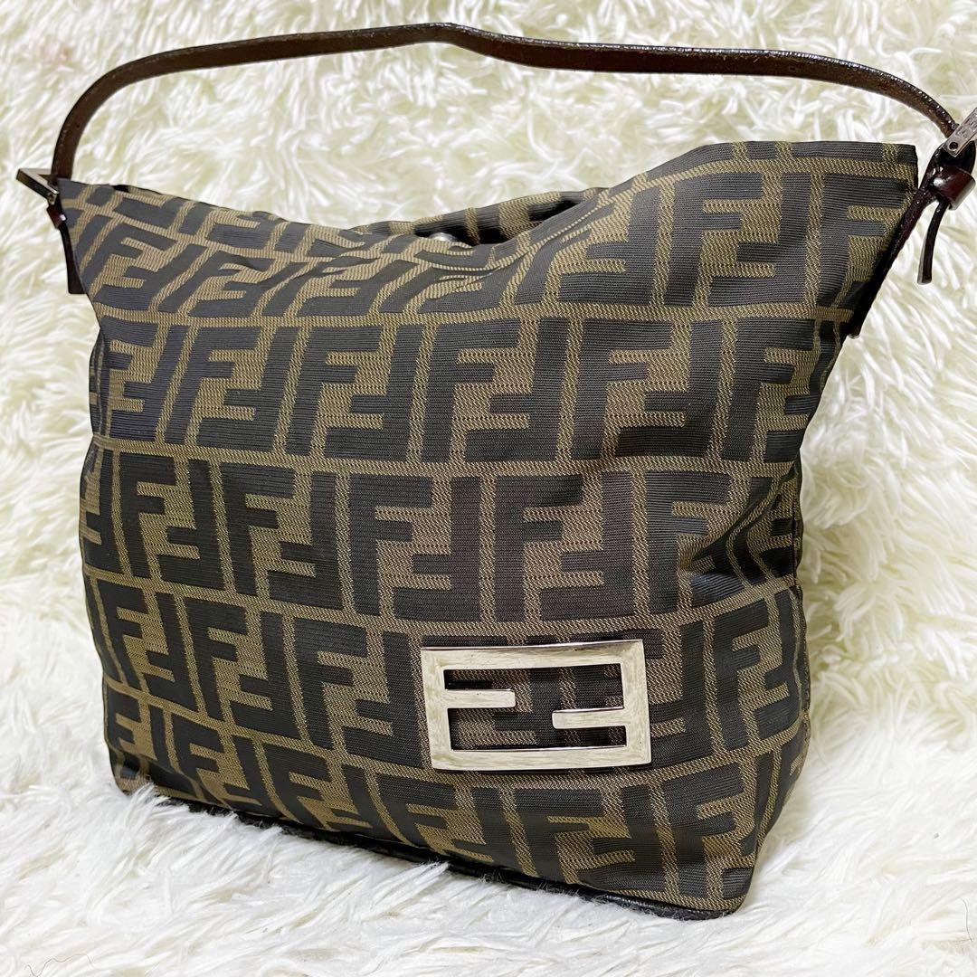 FENDI ズッカ ワンショルダー FF金具 キャンバス レザー-