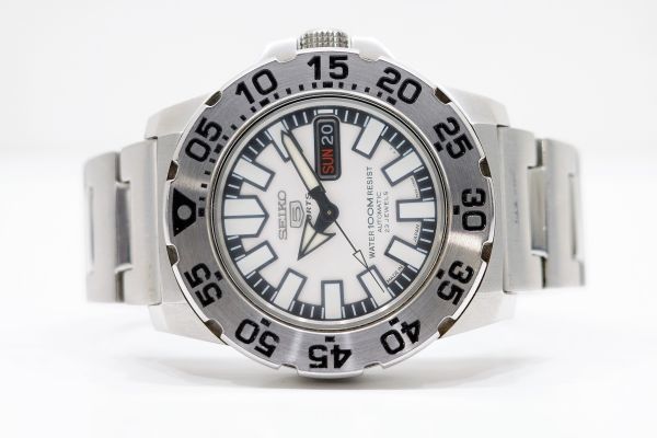 Yahoo!オークション - 188 SEIKO 5 SPORTS BABY MONSTER Yahoo!オークション - 188 SEIKO 5 SPORTS BABY MONSTER